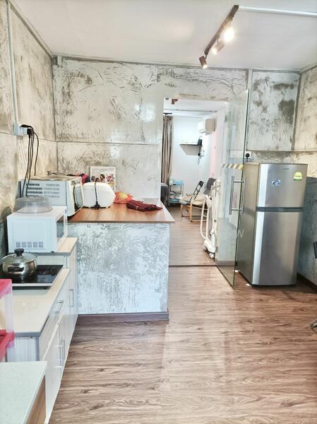 498 Jurong West Street 41, 498 Jurong West Street 41, 1,302 sqft, Shop / Shophouse For Sale, by Esther Low, 24081961 - CommercialGuru.com.sg