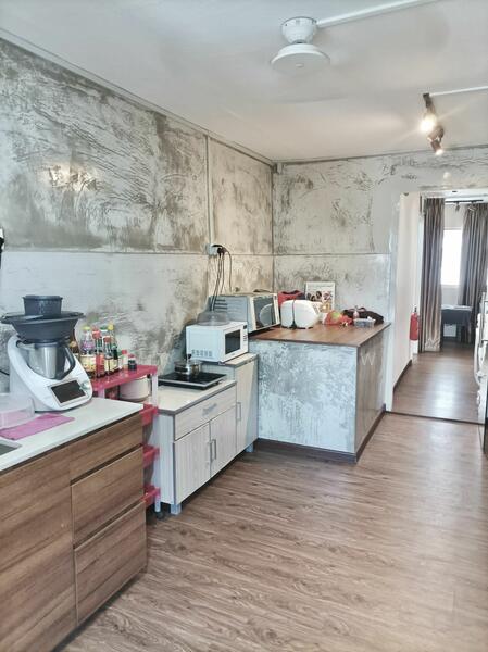 498 Jurong West Street 41, 498 Jurong West Street 41, 1,302 sqft, Shop / Shophouse For Sale, by Esther Low, 24081961 - CommercialGuru.com.sg