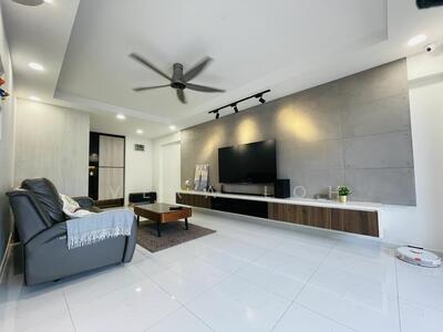 For Sale - 298C Compassvale Street