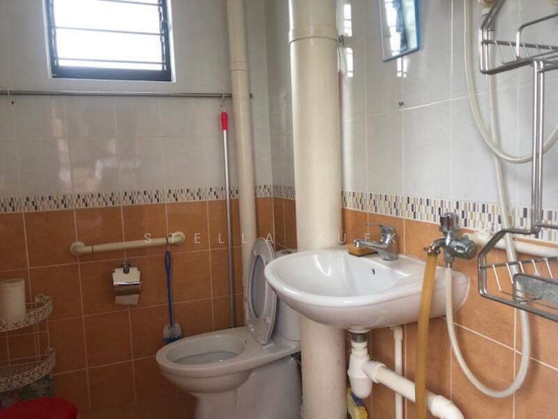 No Need To Share Common Toilet