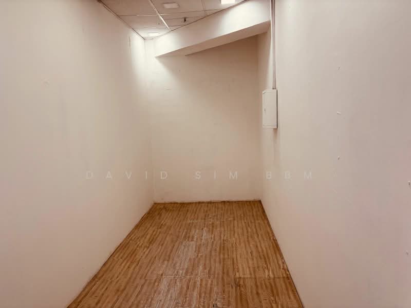 Sim Lim Square, 1 Rochor Canal Road, 111 sqft, Other Retail For Rent, by David Sim BBM, 24084219 - CommercialGuru.com.sg