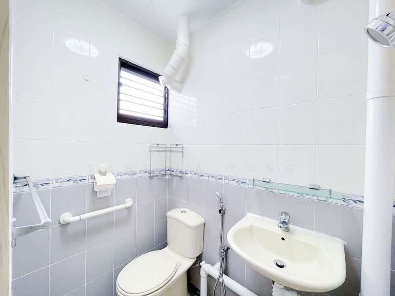 602 Ang Mo Kio Avenue 5, 602 Ang Mo Kio Avenue 5, 2 Bedrooms, 721 sqft, HDB Flat For Rent, by Sabrina Yong, 24084325 - PropertyGuru.com.sg
