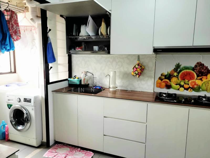 818A Choa Chu Kang Avenue 1, 818A Choa Chu Kang Avenue 1, 3 Bedrooms, 1,305 sqft, HDB Flat For Rent, by Jenny Tan, 24085073 - PropertyGuru.com.sg