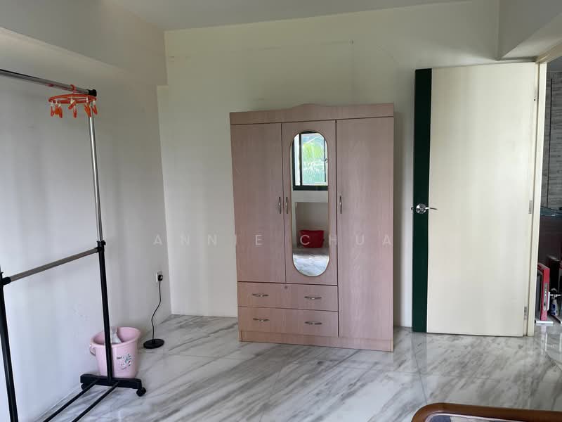 60 Teban Gardens Road, 60 Teban Gardens Road, Room Rental, 300 sqft, HDB Flat For Rent, by Annie Chua, 24085245 - PropertyGuru.com.sg