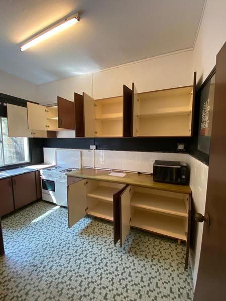 Jalan Pari Kikis, Bedok / Upper East Coast, 3 Bedrooms, 2,139 sqft, Terraced House For Rent, by Raymond Tay, 24086174 - Kitchen - PropertyGuru.com.sg