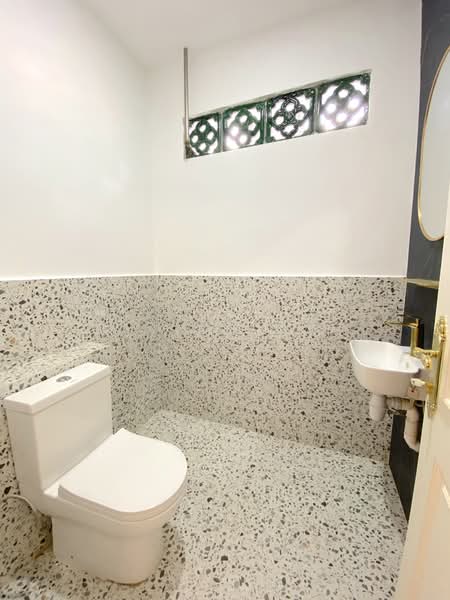 Newly Renovated Single level Shophouse in Duxton Road, Duxton Road/ Craig Road/ Tras Street/ Tanjong Pagar, 2,100 sqft, Office For Rent, by Vivien Tan, 24090585 - CommercialGuru.com.sg