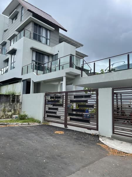 For Sale - Springleaf Garden