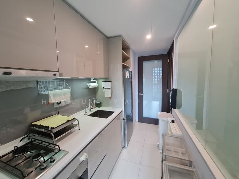 Lake Grande, 10 Jurong Lake Link, 2 Bedrooms, 818 sqft, Condominium For Rent, by Hillda Yap ヒルダー, 24093142 - PropertyGuru.com.sg