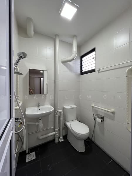 101 Serangoon North Avenue 1, 101 Serangoon North Avenue 1, 3 Bedrooms, 990 sqft, HDB Flat For Rent, by Bernard Liew C.K., 24093782 - PropertyGuru.com.sg