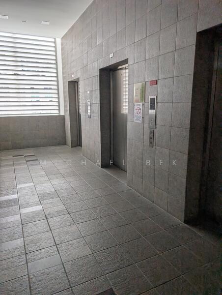 Unity Centre, 51 Bukit Batok Crescent, 1,862 sqft, Light Industrial (B1) For Rent, by Michael Bek, 24094444 - Lift Lobby - CommercialGuru.com.sg