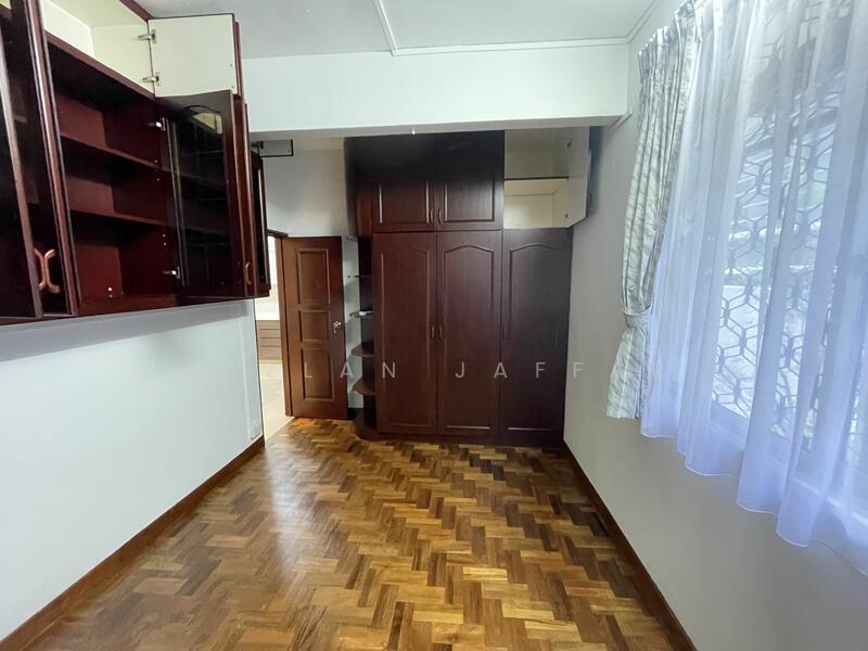 4th Bedroom/Study (Level 1)