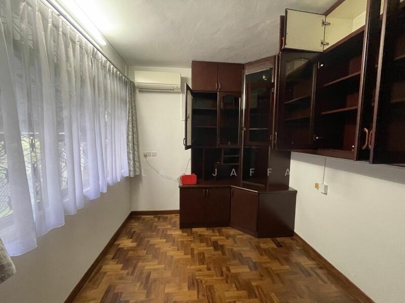 4th Bedroom/Stidy (Level 1)