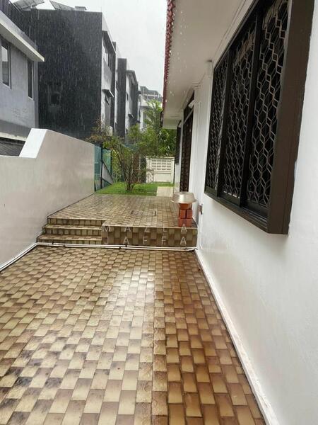 Side Garden