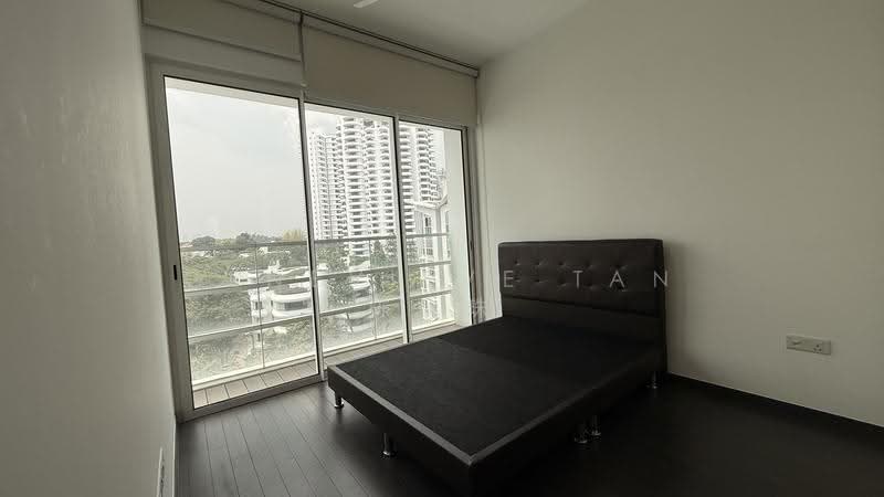 Nathan Suites, 21 Nathan Road, Tanglin / Holland / Bukit Timah, 2 Bedrooms, 915 sqft, Condominium For Rent, by Genevieve Tan 陈仪珠, 24100393 - Bedroom - PropertyGuru.com.sg