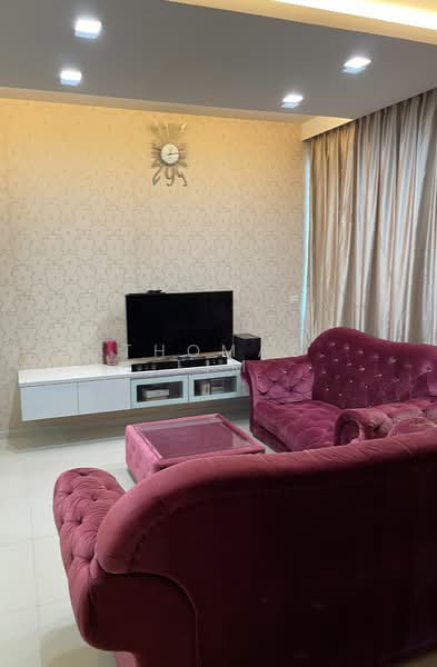 Hundred Trees, 81 West Coast Drive, 3 Bedrooms, 1,313 sqft, Condominium For Rent, by Thomas Lim, 24101272 - Living room 1 - PropertyGuru.com.sg