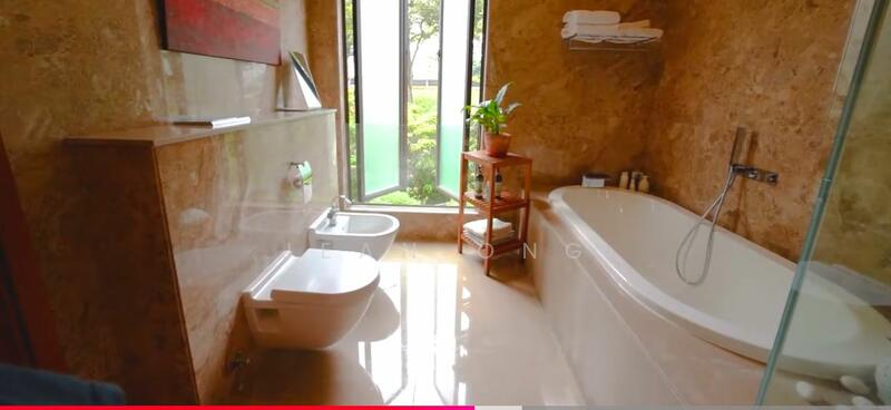 ⭐️TROPICAL FLAVOUR ⭐️WIDE FRONTAGE. WELL-MAINTAINED. MOVE-IN ☎️JEAN 93571119, , 7 Bedrooms, 15,000 sqft, Bungalow House For Sale, by Jean Ong, 24101318 - PropertyGuru.com.sg