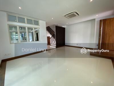 For Sale - Perfects for Multi-Generations or FAMILIES. Within 1km to NYPS