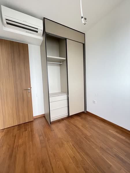 Stirling Residences, 25 Stirling Road, 2 Bedrooms, 904 sqft, Condominium For Rent, by Elisha Lim, 24102458 - PropertyGuru.com.sg