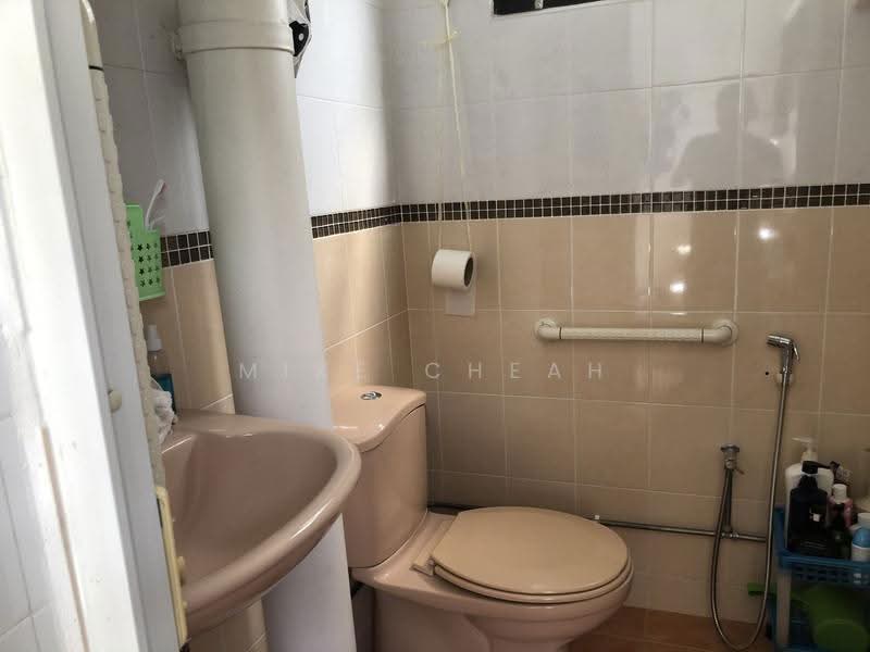 102 Aljunied Crescent, 102 Aljunied Crescent, Eunos / Geylang / Paya Lebar, 2 Bedrooms, 721 sqft, HDB Flat For Rent, by Mike Cheah, 24102473 - PropertyGuru.com.sg