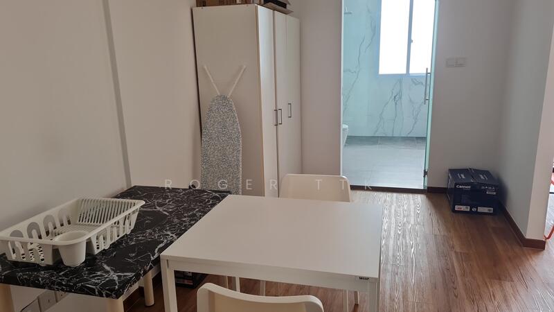 Mayflower Gardens, 34 Mayflower Way, 1 Bedroom, 450 sqft, Semi-Detached House For Rent, by Roger TTK, 24105457 - PropertyGuru.com.sg