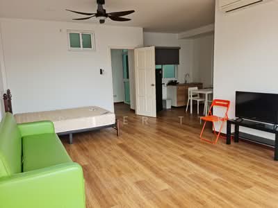 For Rent - Mayflower Gardens