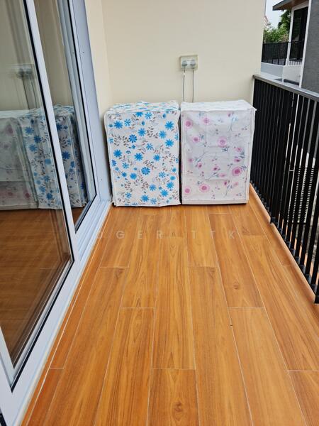 Mayflower Gardens, 34 Mayflower Way, 1 Bedroom, 450 sqft, Semi-Detached House For Rent, by Roger TTK, 24105457 - PropertyGuru.com.sg