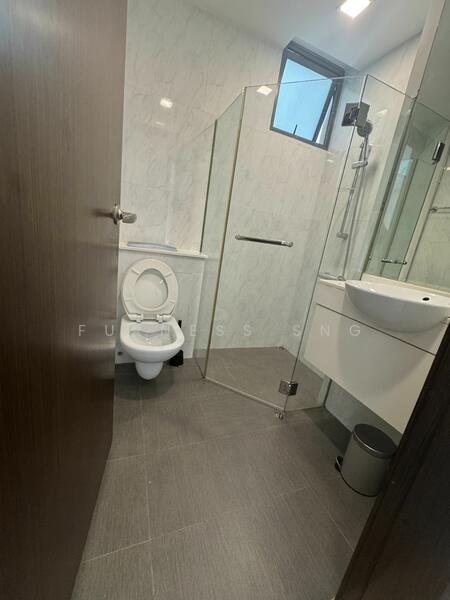 Watermark Robertson Quay, 5 Rodyk Street, 2 Bedrooms, 947 sqft, Apartment For Rent, by Furness Sng, 24106293 - PropertyGuru.com.sg