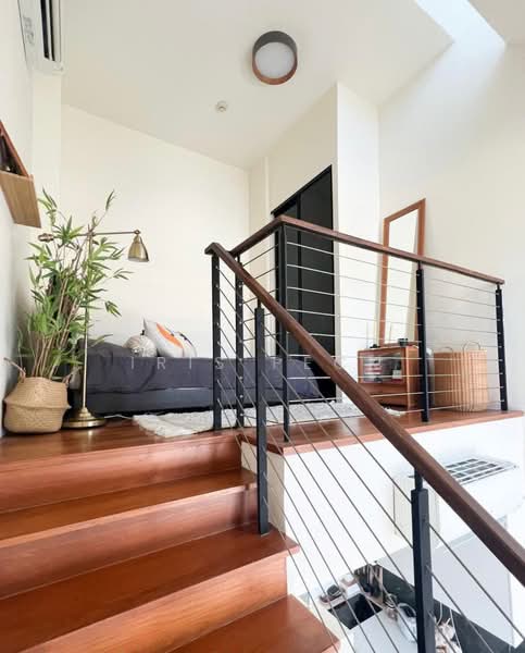 Metro Loft, 5 Lorong 27  Geylang, 1 Bedroom, 452 sqft, Condominium For Rent, by Iris Peck, 24107125 - PropertyGuru.com.sg