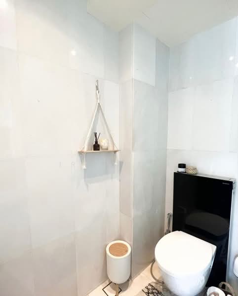 Metro Loft, 5 Lorong 27  Geylang, 1 Bedroom, 452 sqft, Condominium For Rent, by Iris Peck, 24107125 - PropertyGuru.com.sg