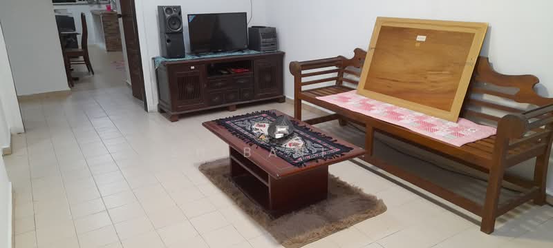 260 Bukit Batok East Avenue 4, 260 Bukit Batok East Avenue 4, 2 Bedrooms, 786 sqft, HDB Flat For Rent, by Shibani Banerjee, 24107397 - Hall - PropertyGuru.com.sg
