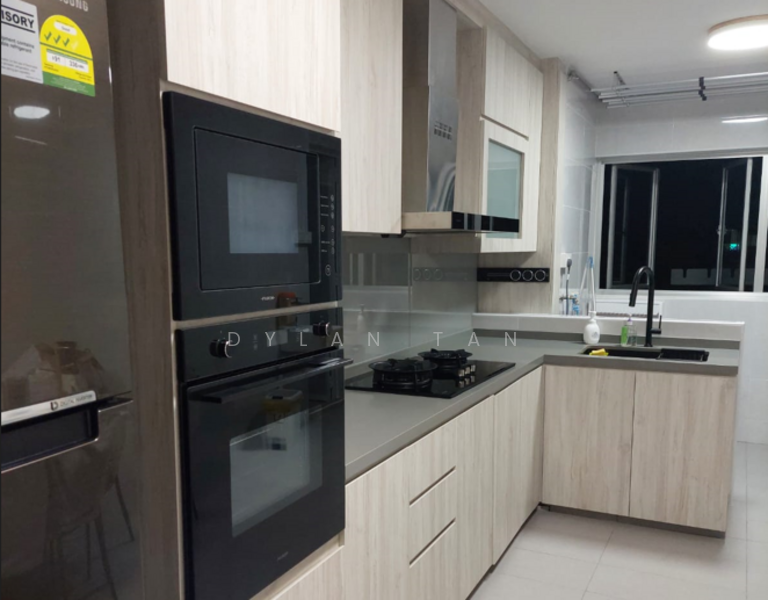 561 Ang Mo Kio Avenue 10, 561 Ang Mo Kio Avenue 10, Room Rental, 120 sqft, HDB Flat For Rent, by Dylan Tan, 24107656 - PropertyGuru.com.sg