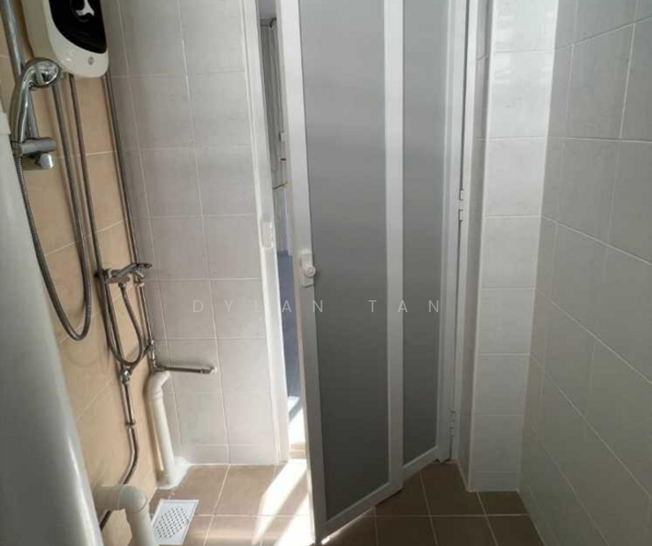 561 Ang Mo Kio Avenue 10, 561 Ang Mo Kio Avenue 10, Room Rental, 120 sqft, HDB Flat For Rent, by Dylan Tan, 24107656 - PropertyGuru.com.sg