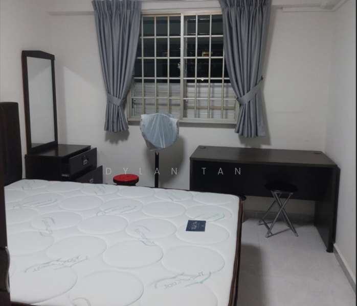 561 Ang Mo Kio Avenue 10, 561 Ang Mo Kio Avenue 10, Room Rental, 120 sqft, HDB Flat For Rent, by Dylan Tan, 24107656 - PropertyGuru.com.sg