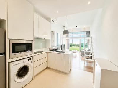 For Rent - Kingsford Hillview Peak