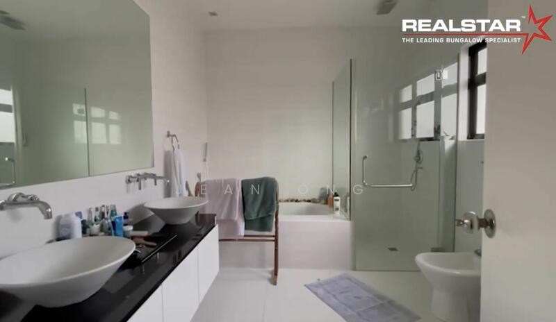 ❤️LOW PSF ❤️D10 CHARMING HILLTOP. REGULAR PLOT. LUSH GREENERY.. ☎️ JEAN 93571119, Coronation Road/Jalan Ampang/Astrid/Bin Tong, 5 Bedrooms, 3,500 sqft, Bungalow House For Sale, by Jean Ong, 24111006 - PropertyGuru.com.sg