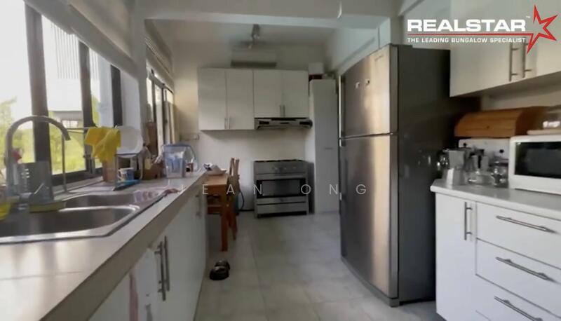 ❤️LOW PSF ❤️D10 CHARMING HILLTOP. REGULAR PLOT. LUSH GREENERY.. ☎️ JEAN 93571119, Coronation Road/Jalan Ampang/Astrid/Bin Tong, 5 Bedrooms, 3,500 sqft, Bungalow House For Sale, by Jean Ong, 24111006 - PropertyGuru.com.sg
