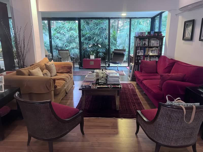 ❤️LOW PSF ❤️D10 CHARMING HILLTOP. REGULAR PLOT. LUSH GREENERY.. ☎️ JEAN 93571119, Coronation Road/Jalan Ampang/Astrid/Bin Tong, 5 Bedrooms, 3,500 sqft, Bungalow House For Sale, by Jean Ong, 24111006 - PropertyGuru.com.sg