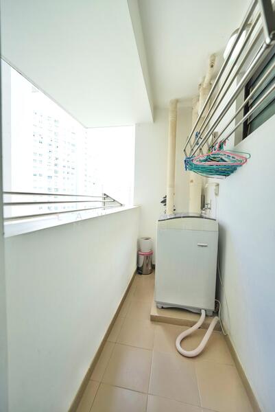 438B Sengkang West Avenue, 438B Sengkang West Avenue, Seletar / Yio Chu Kang, 3 Bedrooms, 1,011 sqft, HDB Flat For Rent, by Lawrence Ng 黄启恒, 24112126 - Service Yard - PropertyGuru.com.sg