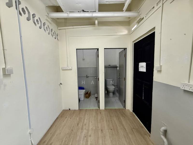 Senang Crescent, 18 Senang Crescent, Eunos / Geylang / Paya Lebar, 4,500 sqft, Factory / Workshop (B2) For Rent, by Shawn Thayalan, 24112173 - CommercialGuru.com.sg