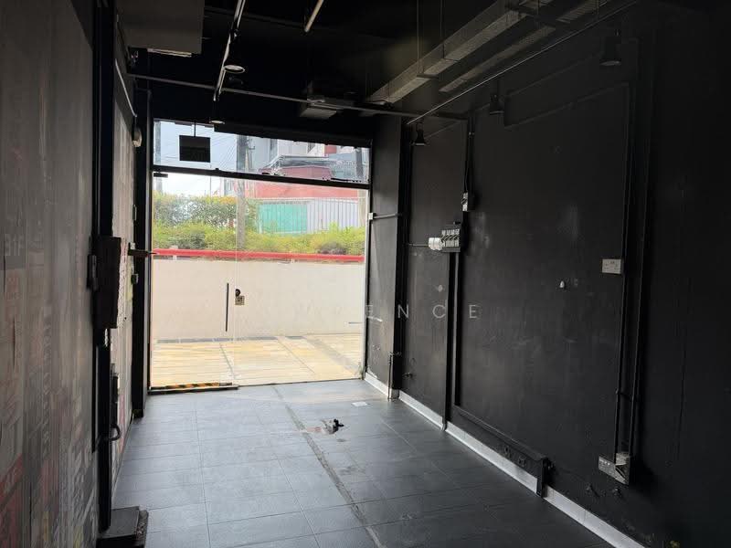 East Village, 430 Upper Changi Road, Bedok / Upper East Coast, 215 sqft, Mall Shop For Rent, by Lawrence Tang, 24112482 - Entrance - CommercialGuru.com.sg
