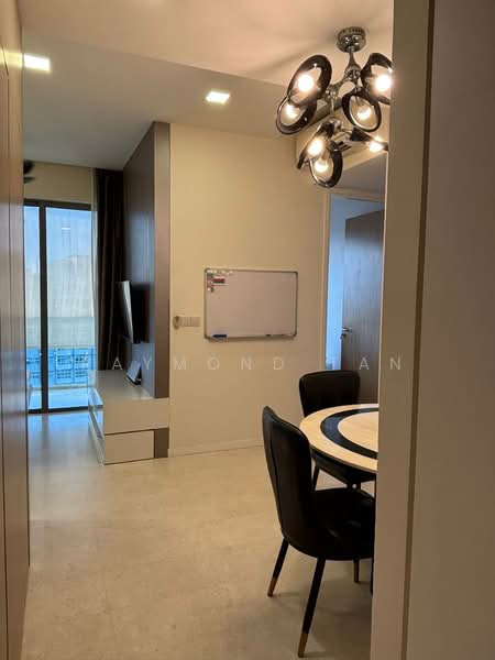 For Rent - Skies Miltonia