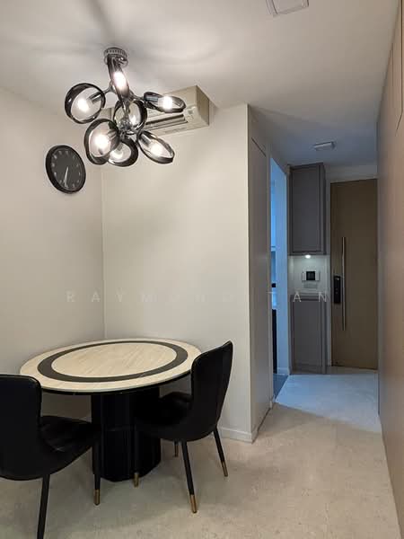 For Rent - Skies Miltonia