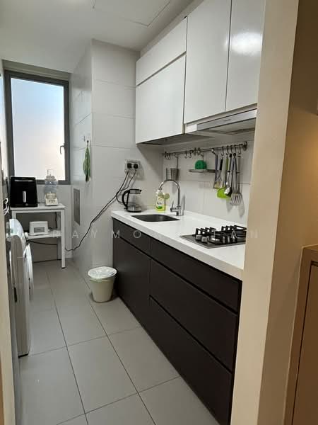 For Rent - Skies Miltonia