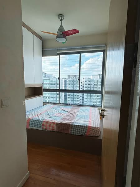 For Rent - Skies Miltonia