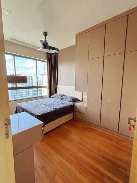 For Rent - Skies Miltonia