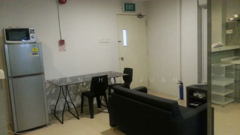 Shophouse, 42 Foch Road, Studio, 420 sqft, Walk-up Apartment For Rent, by Han Hai Juan, 24113550 - PropertyGuru.com.sg