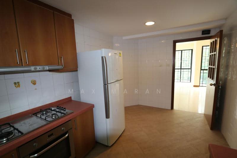 Pinevale, 8 Tampines Street 73, Pasir Ris / Tampines, 3 Bedrooms, 1,389 sqft, Condominium For Rent, by Max Maran, 24114060 - PropertyGuru.com.sg