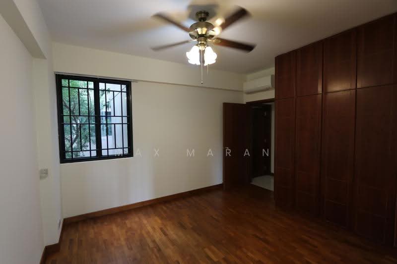 Pinevale, 8 Tampines Street 73, Pasir Ris / Tampines, 3 Bedrooms, 1,389 sqft, Condominium For Rent, by Max Maran, 24114060 - PropertyGuru.com.sg