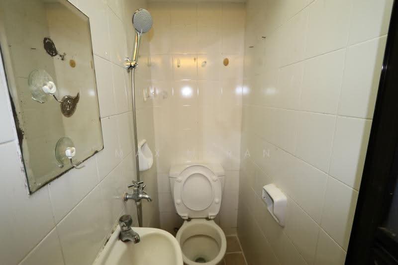 Pinevale, 8 Tampines Street 73, Pasir Ris / Tampines, 3 Bedrooms, 1,389 sqft, Condominium For Rent, by Max Maran, 24114060 - PropertyGuru.com.sg
