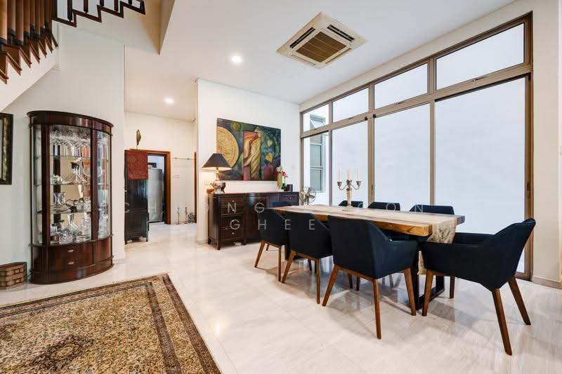 2sty + Attic Inter-Terrace, within 1km RGPS, Park 3 cars, Skylight & Lift Provision, Tanglin / Holland / Bukit Timah, 5 Bedrooms, 3,900 sqft, Terraced House For Sale, by Cheong Choon Ghee, 24114813 - Dining Room - PropertyGuru.com.sg